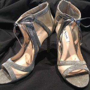 Nina Sparkle High Heel